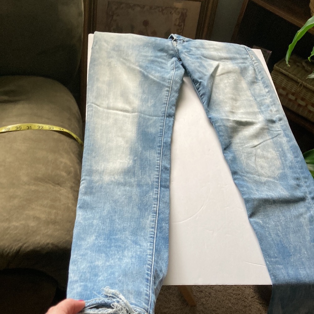 American eagle next level flex jeans 30 x 34. Cute acid wash with unfinished hem